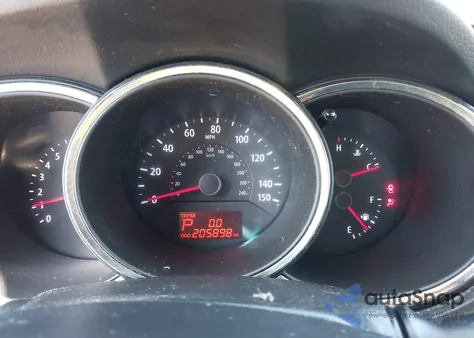 2013 Kia Sorento Lx z USA, uszkodzony, nr VIN 5XYKTDA6XDG354957